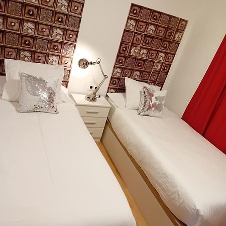 Apartamento Compartido Excelente Ubicacion เอลปรัตเดยูเบรกัต ภายนอก รูปภาพ