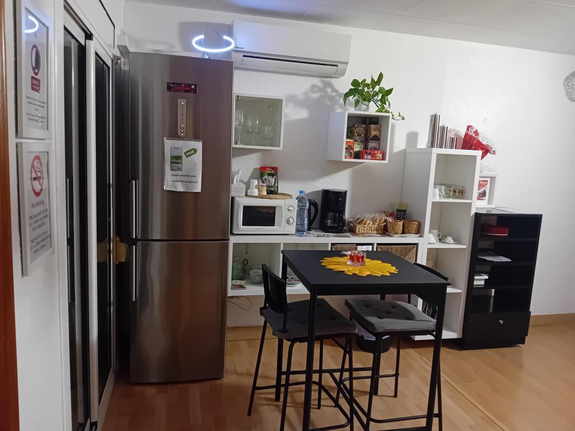 Apartamento Compartido Excelente Ubicacion เอลปรัตเดยูเบรกัต ภายนอก รูปภาพ
